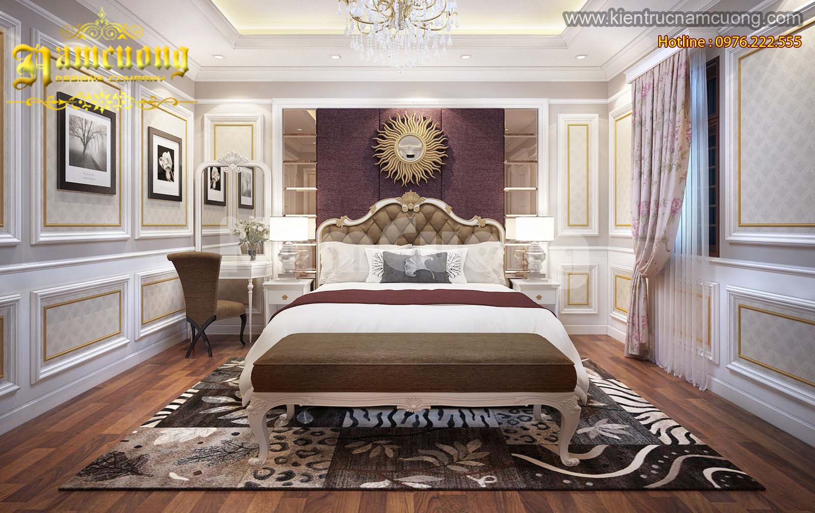 Phòng ngủ master trong ngôi biệt thự vườn sử dụng gam màu trầm phù hợp với tuổi của gia chủ